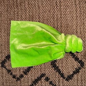 Baby💚Boujee Velvet Topknot